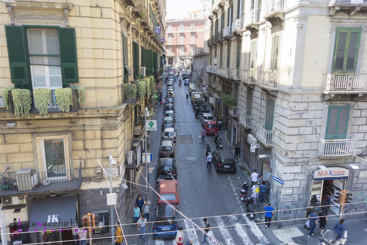 Casa Beatrice, Appartamento Nel Centro Di Napoli Nápoly Kültér fotó